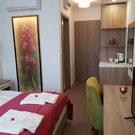 Heuréka Bed & Breakfast 4*